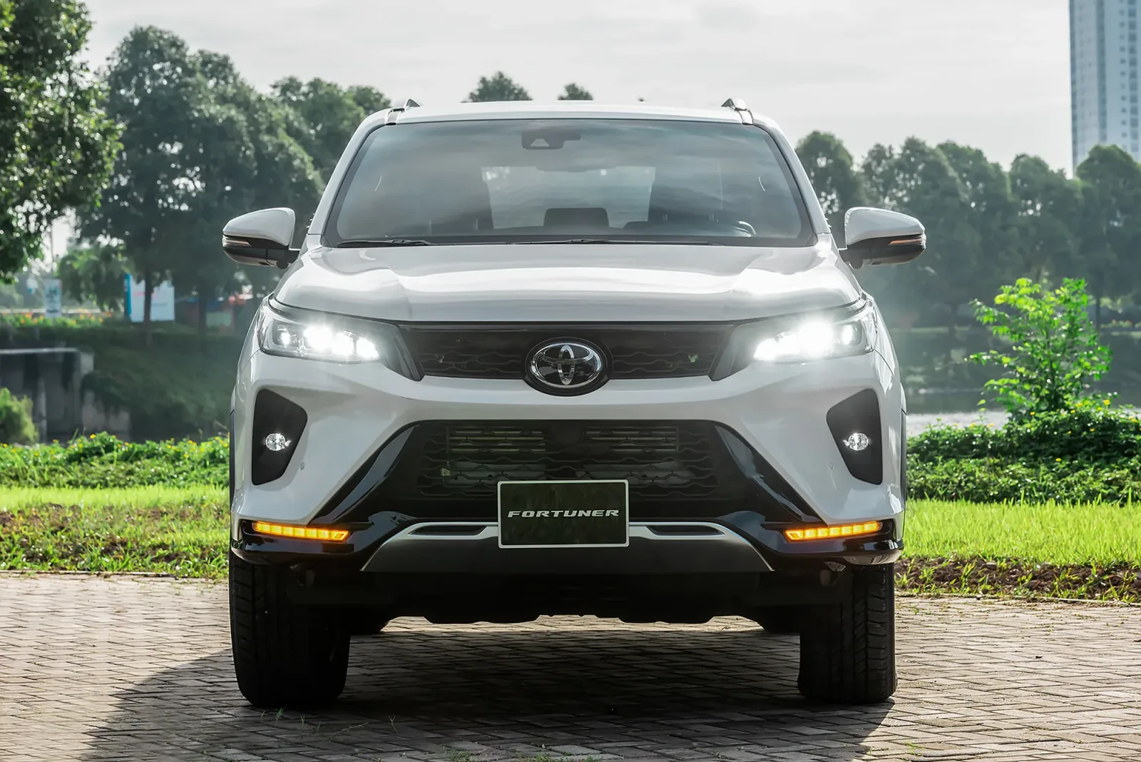 Toyota Fortuner – ảnh 11
