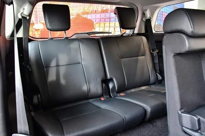 Toyota Fortuner – ảnh 15