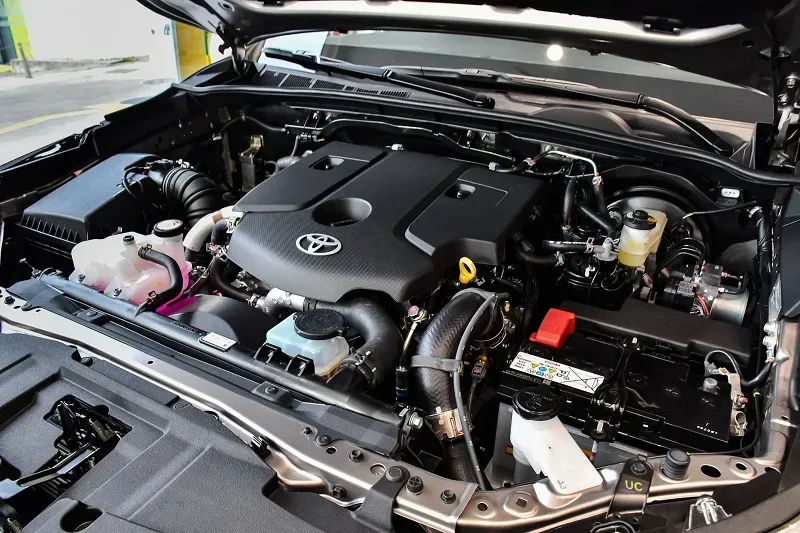 Toyota Fortuner – ảnh 18