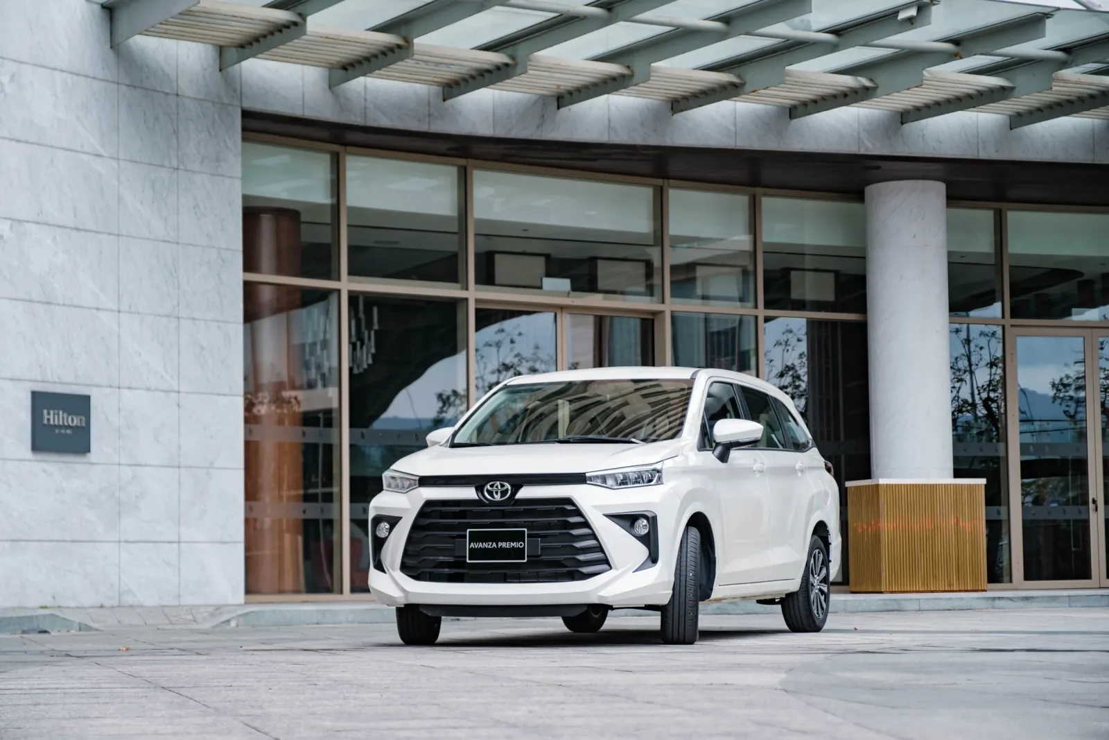 Toyota Avanza Premio – ảnh 5