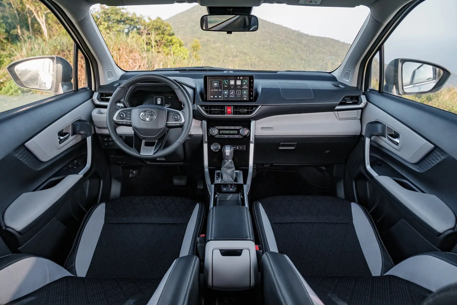 Toyota Veloz Cross – ảnh 4