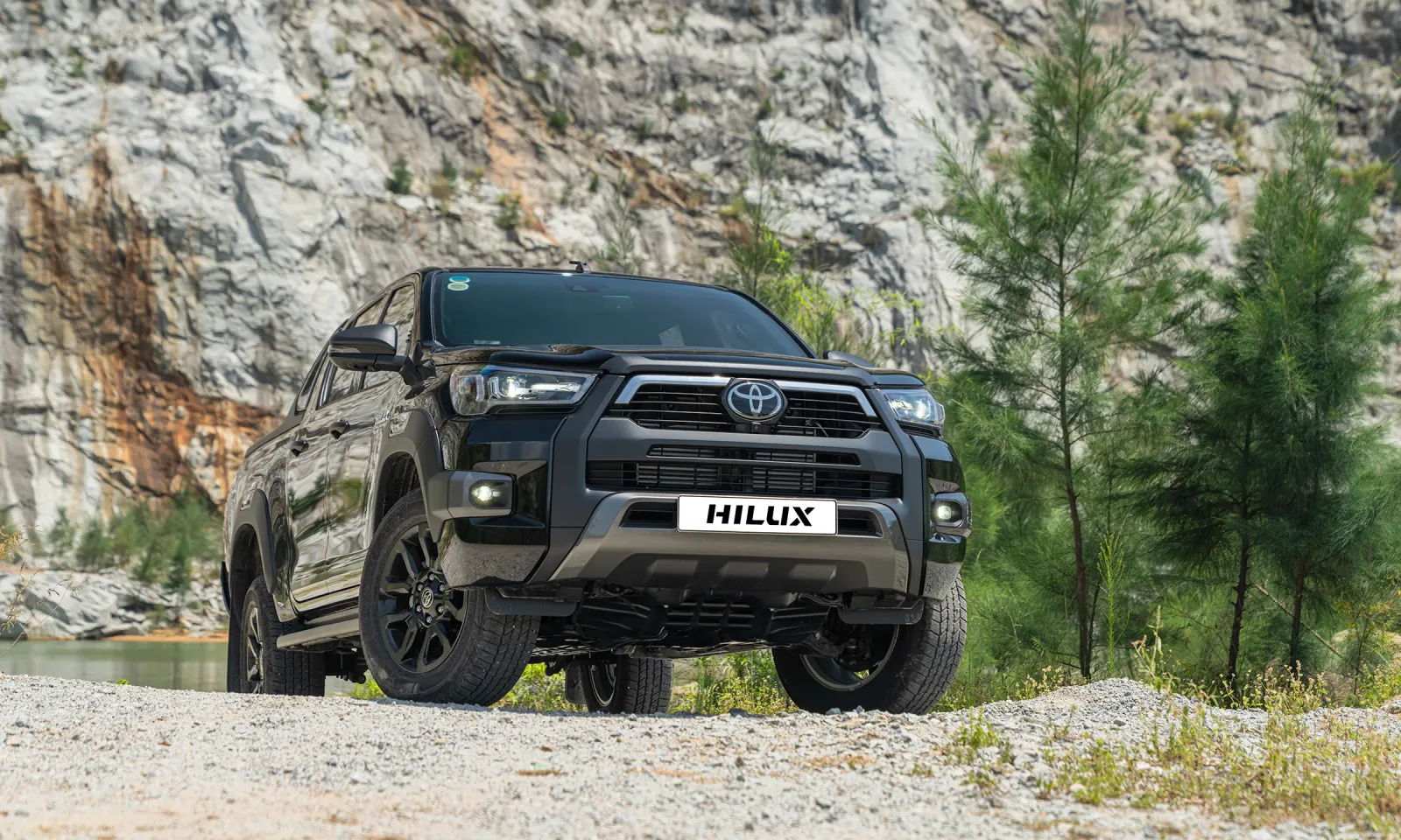 Toyota Hilux – ảnh 3