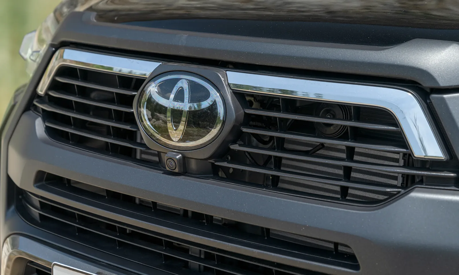 Toyota Hilux – ảnh 13