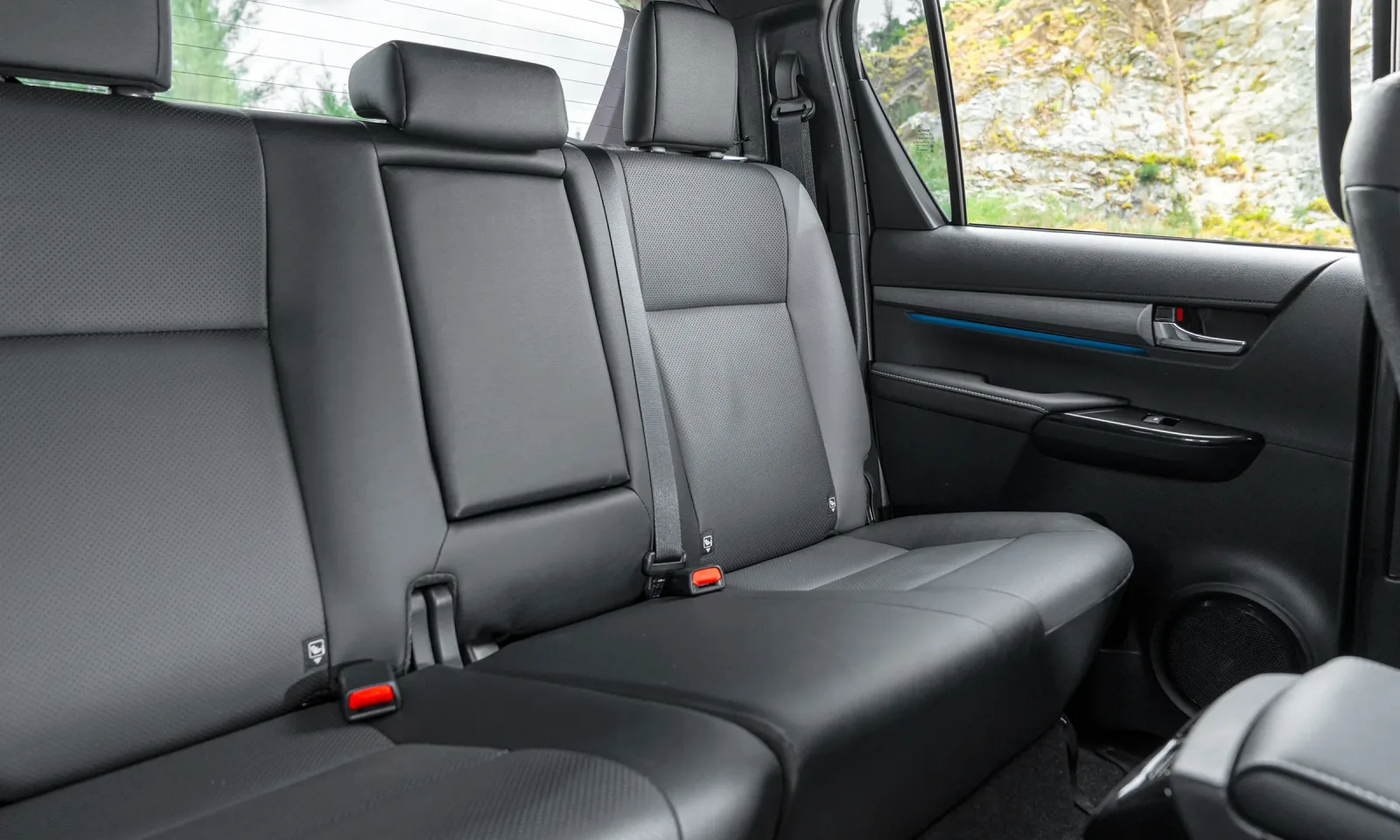 Toyota Hilux – ảnh 17