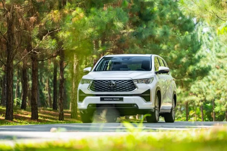Innova Cross