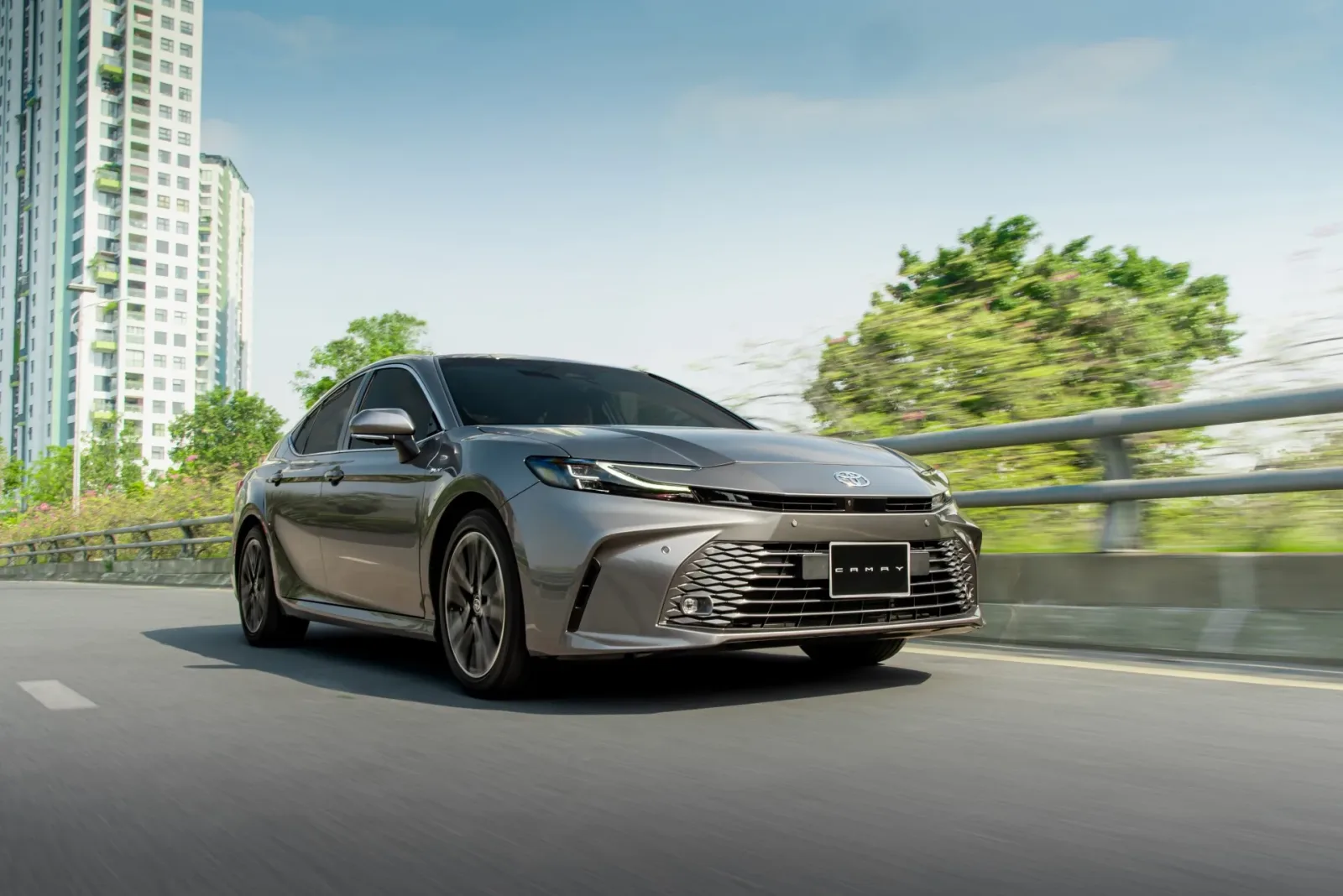 Toyota Camry – ảnh 3