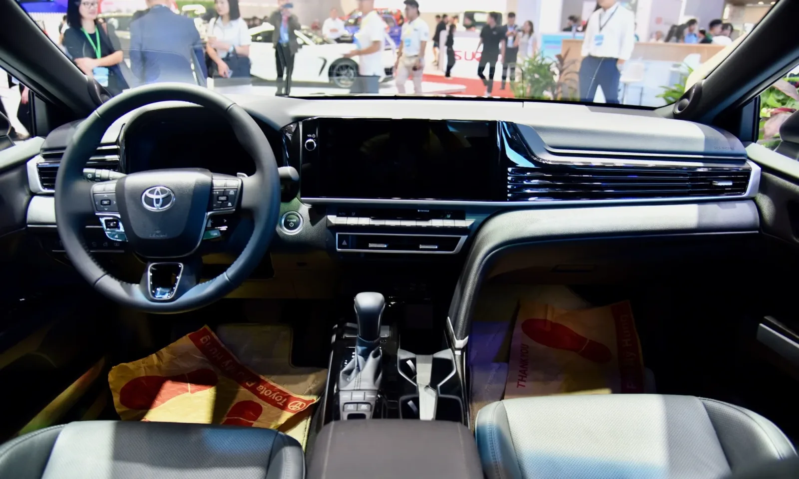 Toyota Camry – ảnh 11